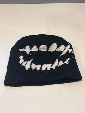 cheap Y2K soft grunge graphic stylish trendy beanie